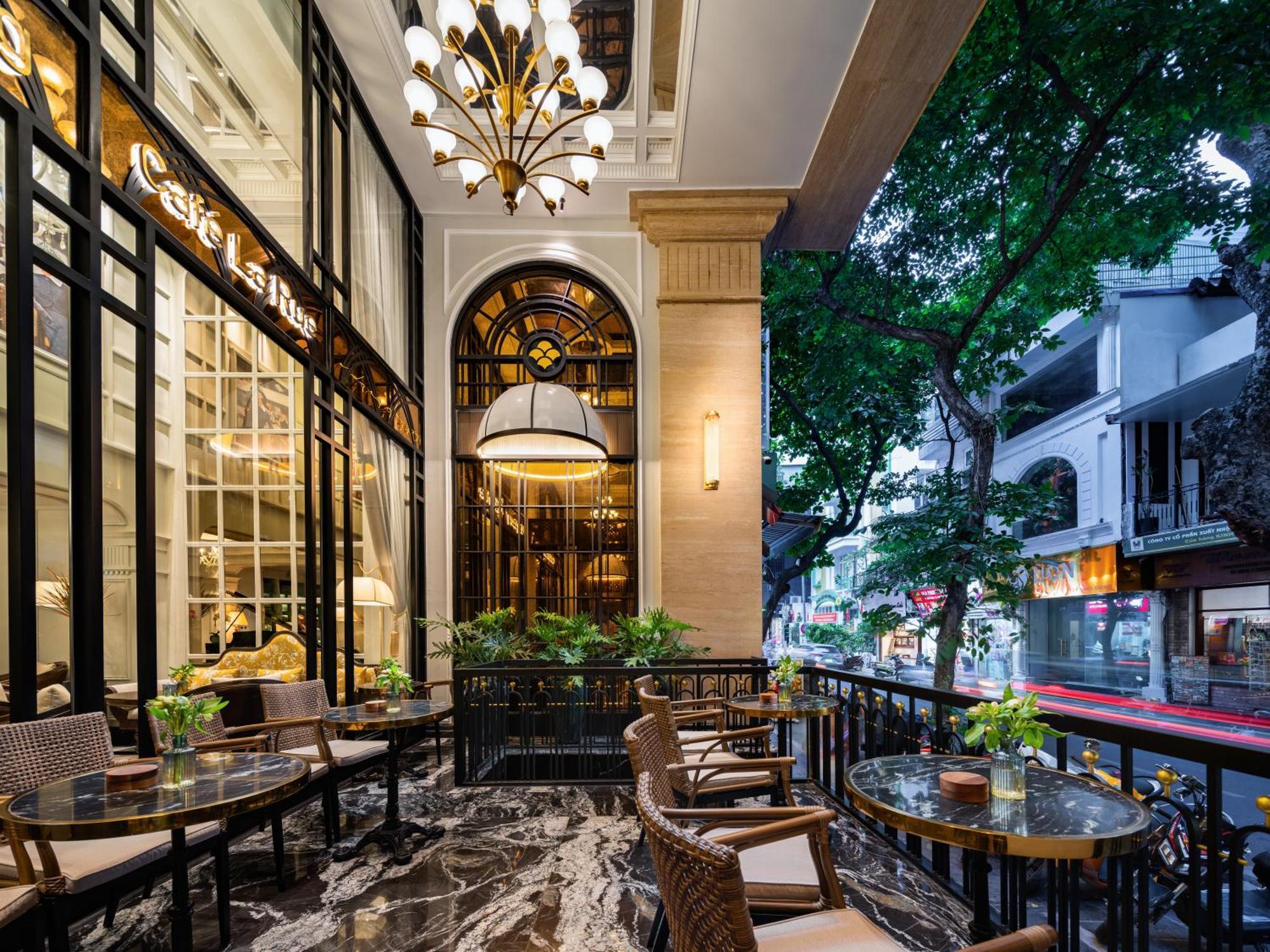 Grand Hotel Du Lac Hanoi Exterior photo The hotel's lobby